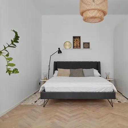 Days - 1bdr - Balcony - Workspace * Prague