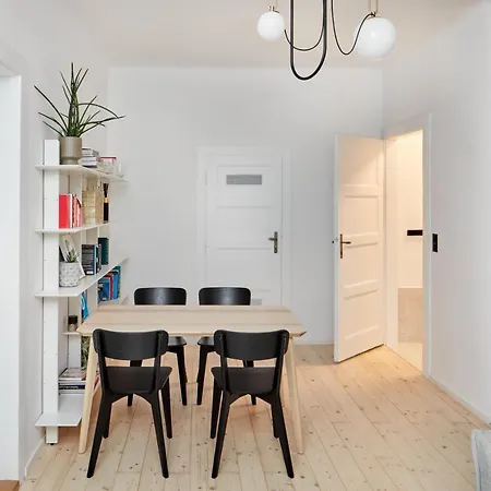 Days - 1bdr - Balcony - Workspace * Prague