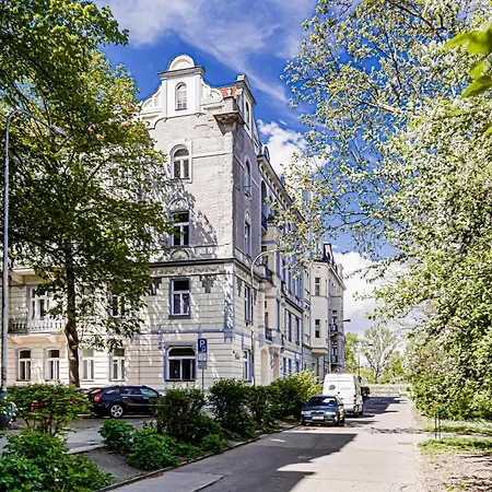 Kaizl Park Aparthotel *