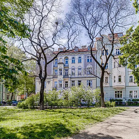 Kaizl Park *