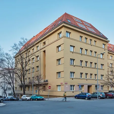 Days - 1bdr - Balcony - Workspace Apartment *