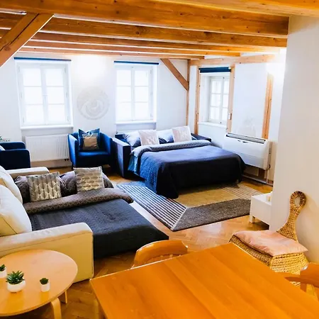 Fantom Hotel apartamentowy Praga