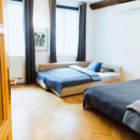 Hotel apartamentowy Fantom 4*