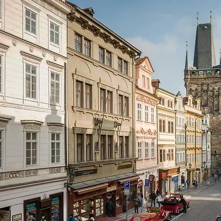 Mostecká 12 Praga
