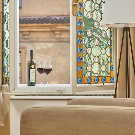 Hotel Mostecka 12 3*