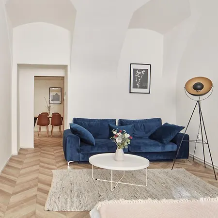Cozy Flat In New Town By Days Apartment *
