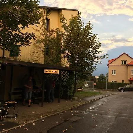 Wolf 3* Prag