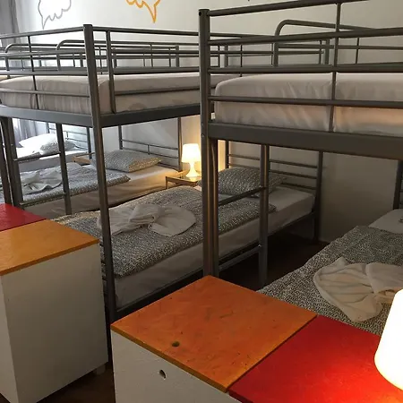 Hostel V Tunich *