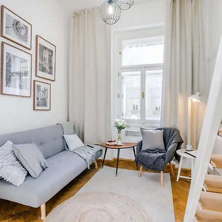Apartment Charming By Michal&friends Prague