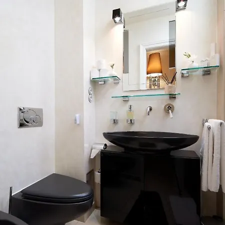 Fendi Casa Apartment *