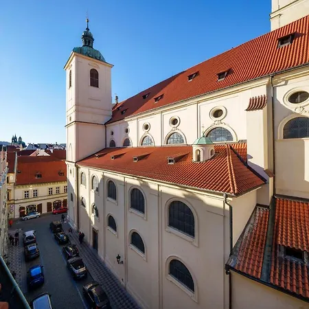 Old Town - Templova