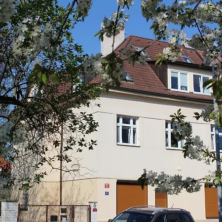 Casa de hóspedes Hanspaulka 2*