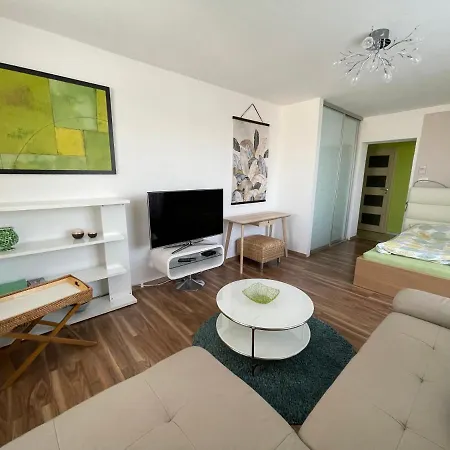 Jan Apartment *