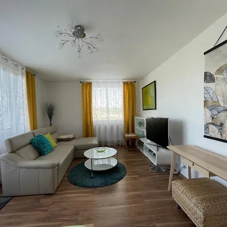 Jan Apartment *