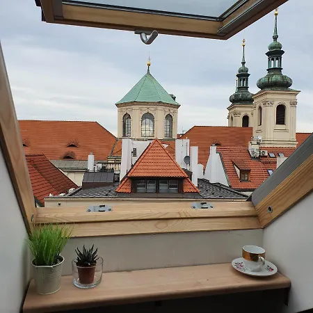 Apartamento Cozy View Location Charles Bridge *