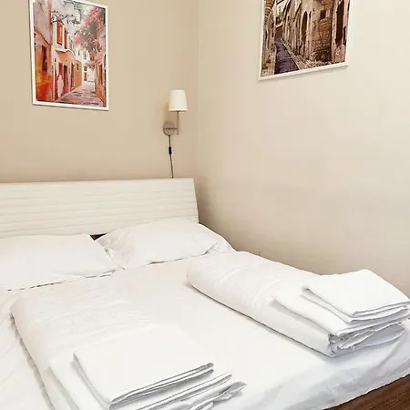 Modern Krakovska Apartment Prague