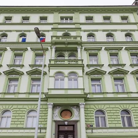 Jt's Spanelska Str.