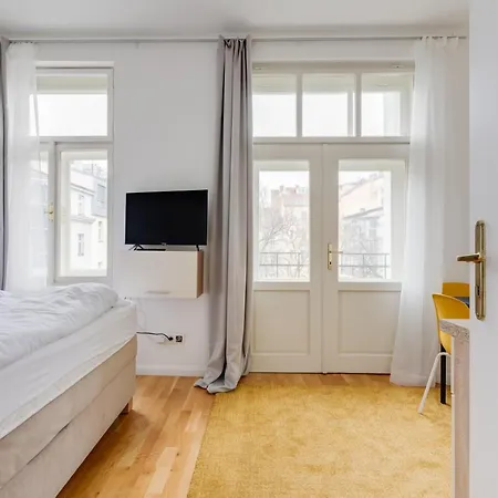 Apartment Jt's Spanelska Str. *
