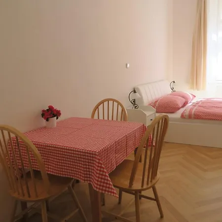 Apartment Near Lesser Town