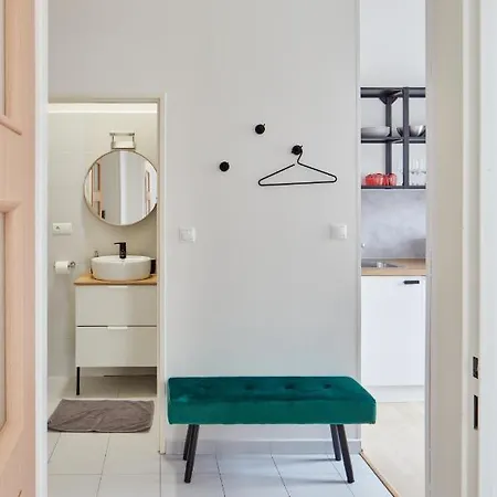 Days - Old Town Square Apartment Prague
