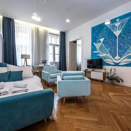 Apartrezidence Opletalova Aparthotel 4*