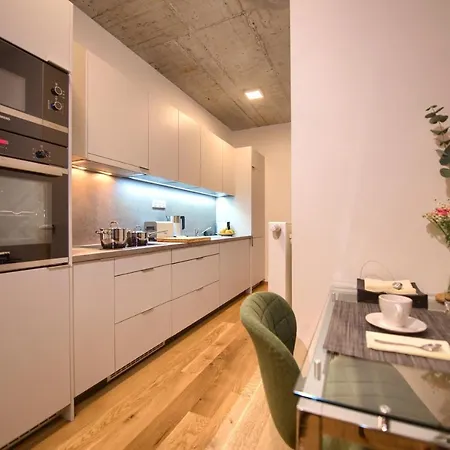 Soukenicka Apartment *