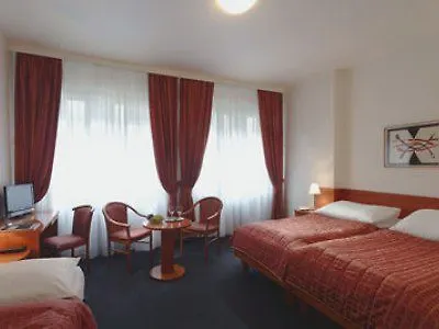 Axa Hotel