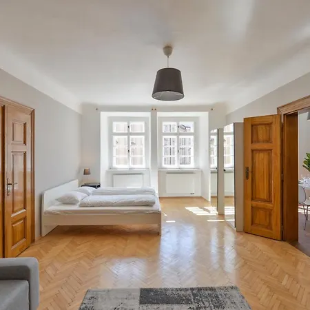 Apartment Celetna 27 *