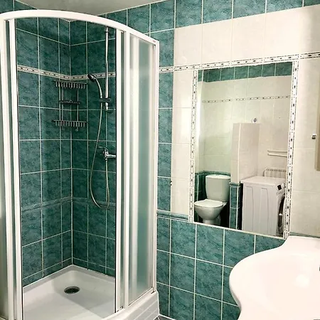 Modern Krakovska Apartment *