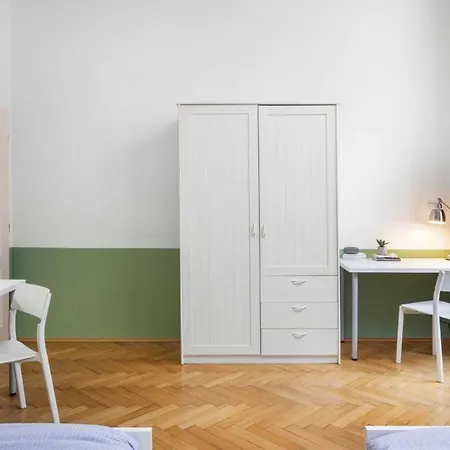 Apartment Letna *