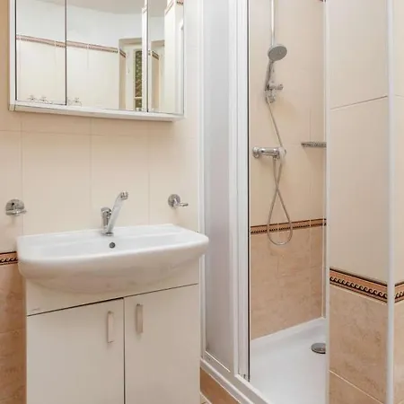 Apartment Letna *