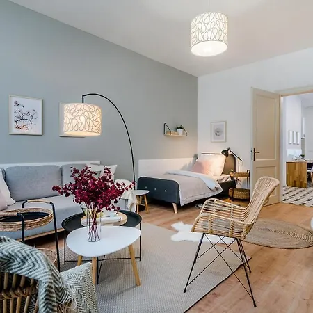 Apartment Royal By Michal&friends Prague