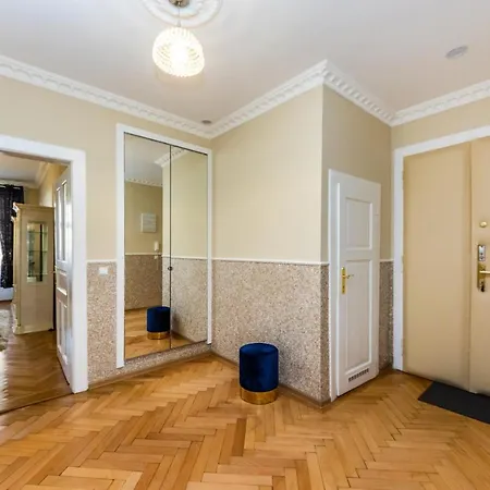 Prostorny Tripokojovy Apartman U Nabrezi Vltavy דירה *