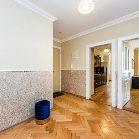 Prostorny Tripokojovy Apartman U Nabrezi Vltavy פראג