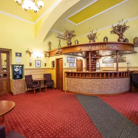 Hotel Old