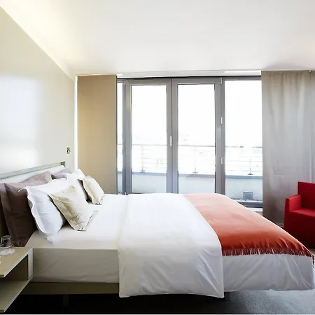 Josef Hotel 4*