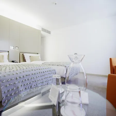 Hotel Josef 4*