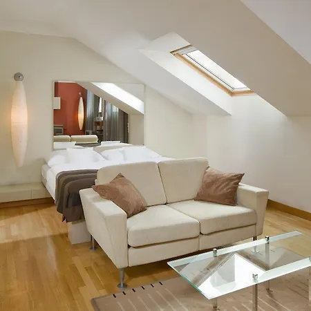 Aparthotel Mamaison Belgicka 4*