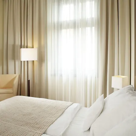 Hotel Clarion