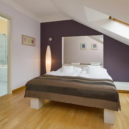 Aparthotel Mamaison Belgicka 4*