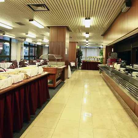 克里斯塔尔酒店 酒店
