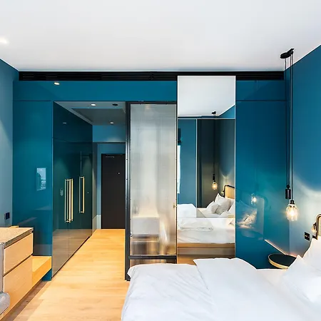 Maximilian 4* Praha