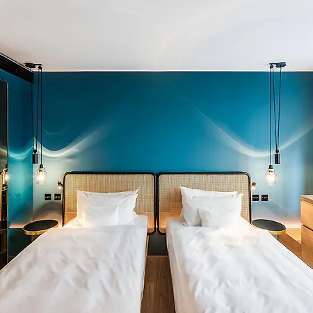 Maximilian Hotel 4*