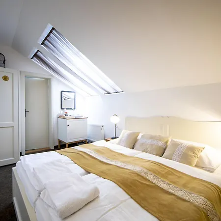 Hostel Sir Toby's Midtown *