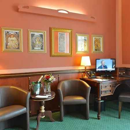 Hotel Hastal Old Town