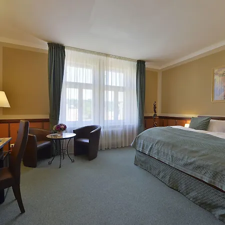 Hastal Old Town Szálloda 4*