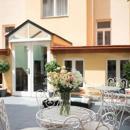Szálloda Hastal Old Town Prága