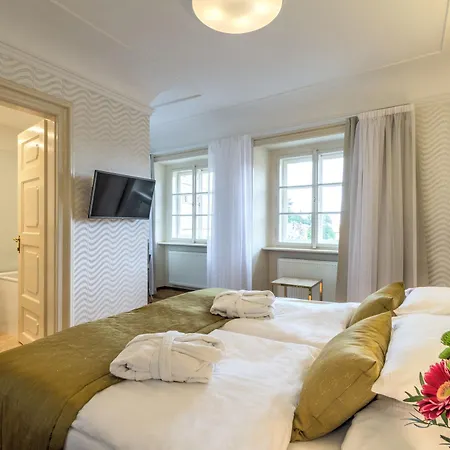 Golden Star Szálloda 4*