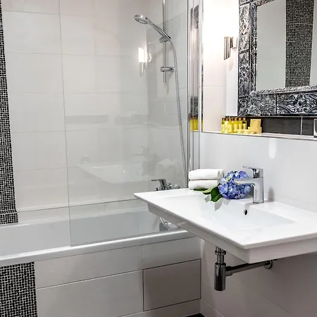 Hotel Julian 4*