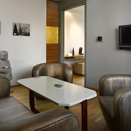 The Icon & Lounge 4* Prague